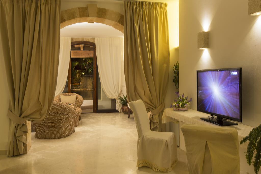 Masseria Quadrelli Bed & Breakfast Sanarica Oda fotoğraf